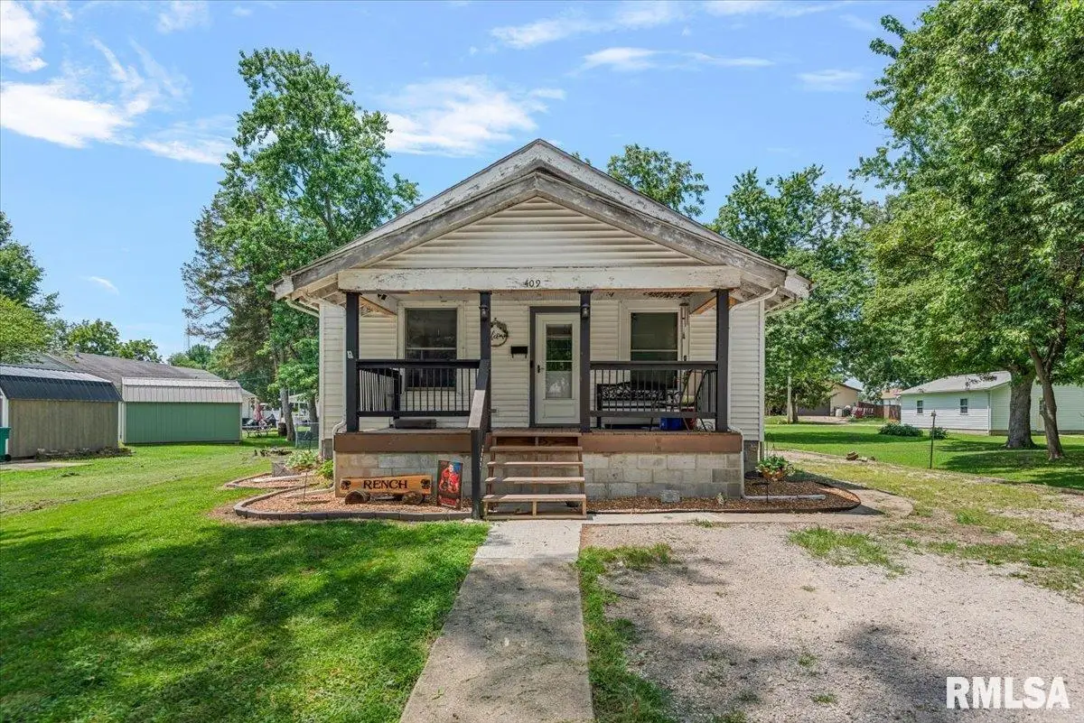 409 S Sherman Street, Pana, IL 62557 - #1