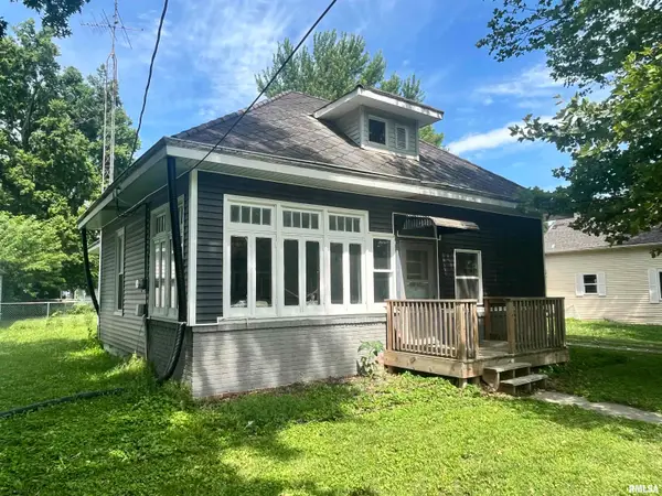 513 N Dye Street, Virden, IL 62690