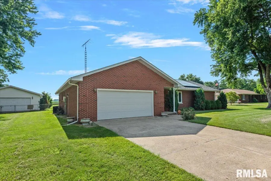 54 Longview Drive, Springfield, IL 62712 - #3