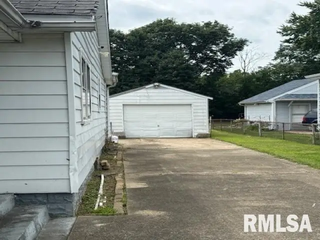 2112 E Keys Avenue, Springfield, IL 62702 - #2