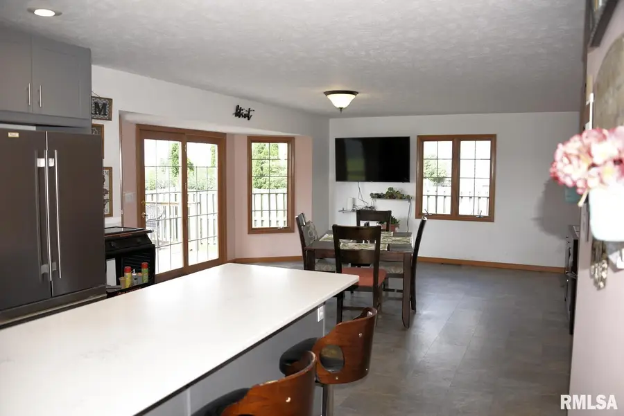 2604 Hastings Road, Chatham, IL 62629-9648 - #2
