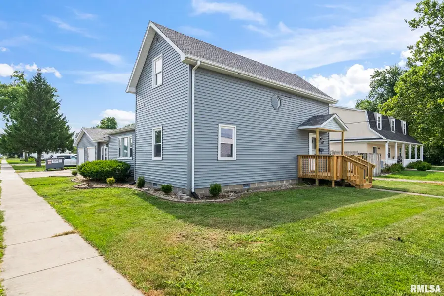 102 S State Street, Chatham, IL 62629-0000 - #3