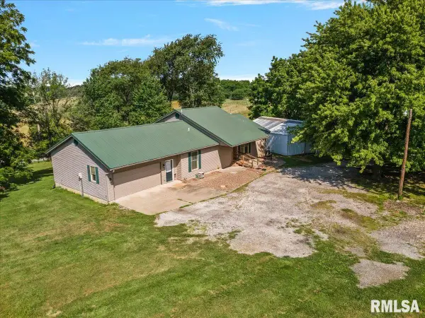 1997 New Lake Road, Jacksonville, IL 62650