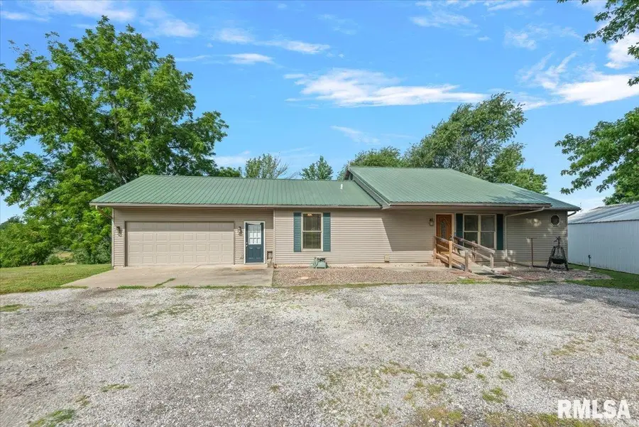 1997 New Lake Road, Jacksonville, IL 62650 - #2