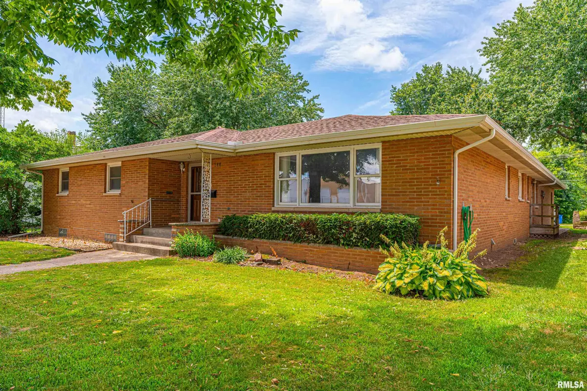 144 N Main Street, Mason City, IL 62664 - #1