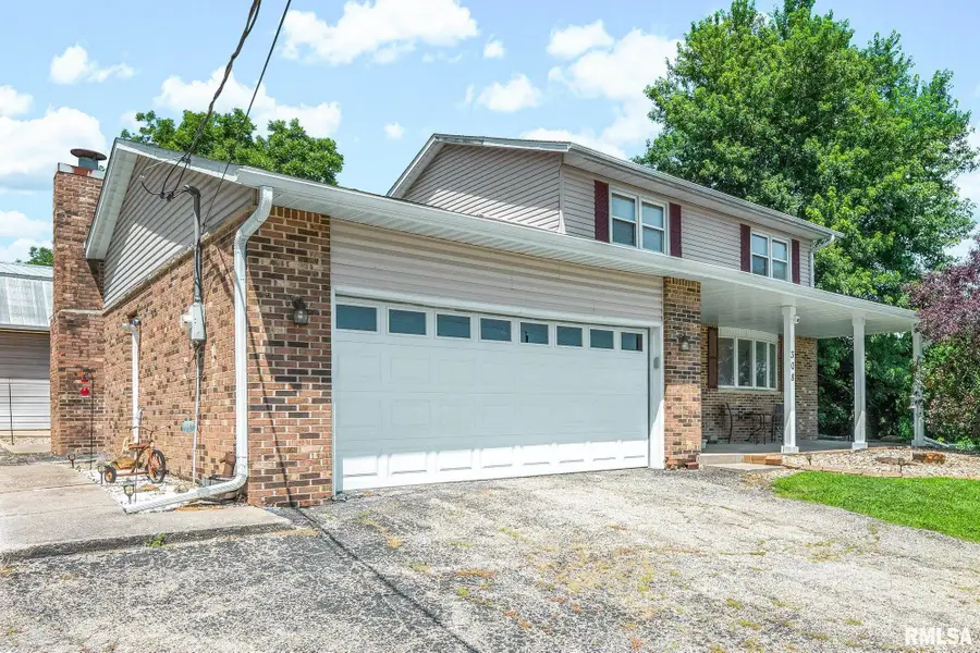 308 N Main Street, Henderson, IL 61439 - #2