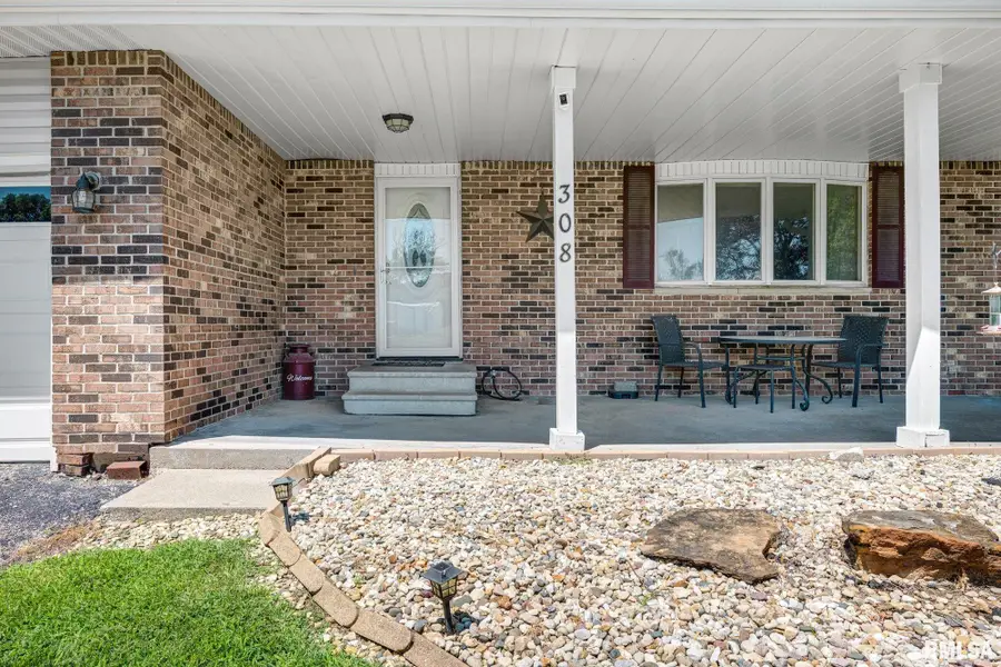 308 N Main Street, Henderson, IL 61439 - #3
