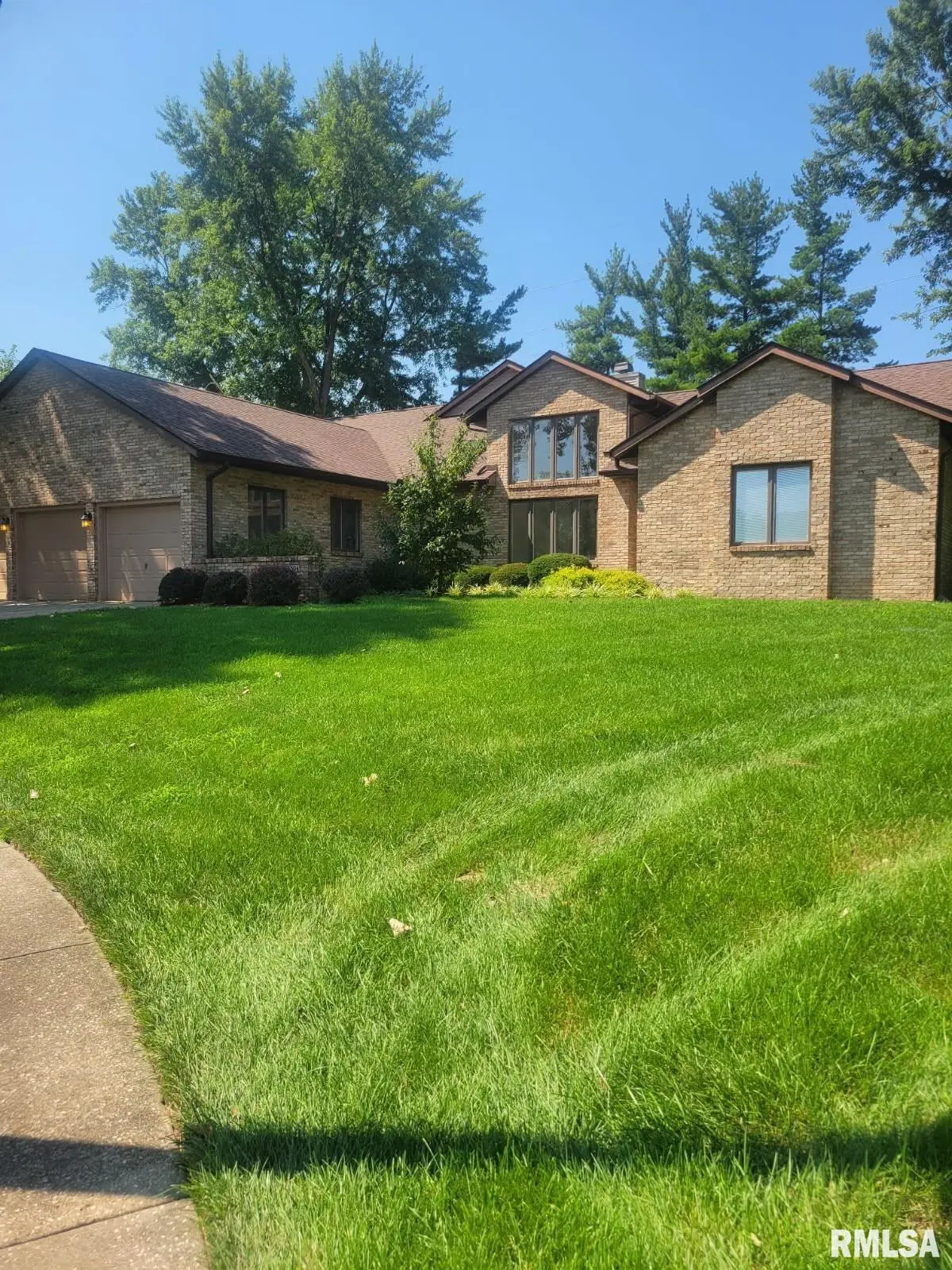1304 Woods Farm Lane, Springfield, IL 62704-0000 - #1