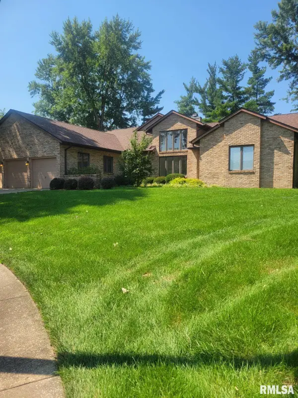1304 Woods Farm Lane, Springfield, IL 62704-0000