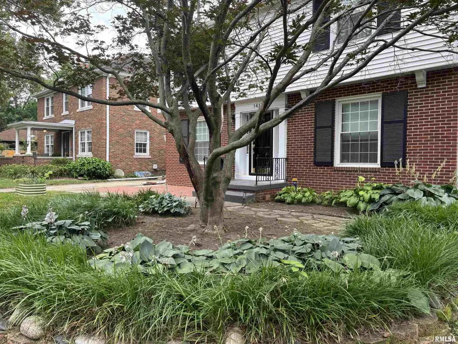 1417 S Douglas Avenue, Springfield, IL 62704 - #3