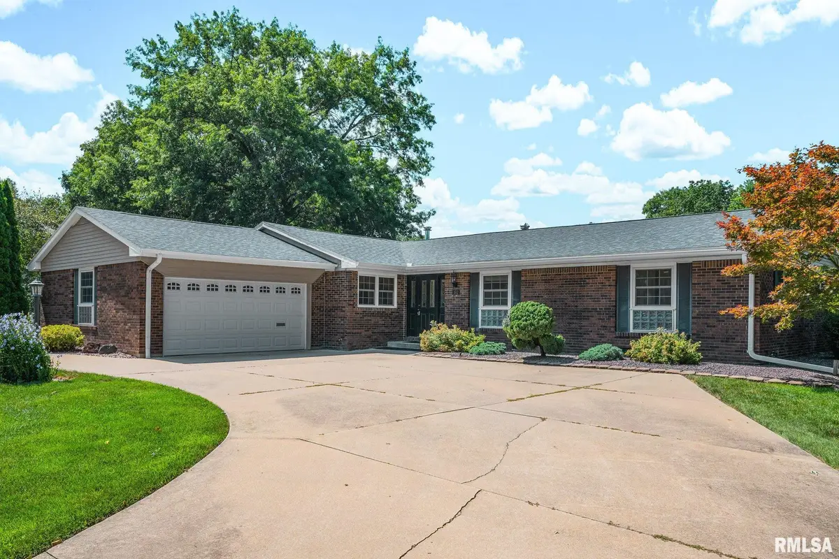 192 Potawatomi Road, Galesburg, IL 61401 - #1
