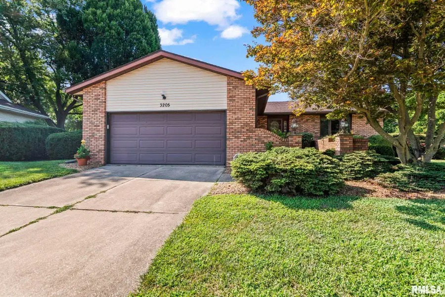 3205 Ivyton Drive, Springfield, IL 62704 - #2