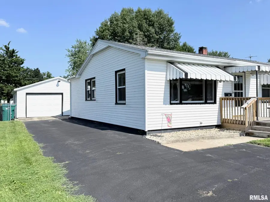 1145 Bridge Avenue, Galesburg, IL 61401 - #2