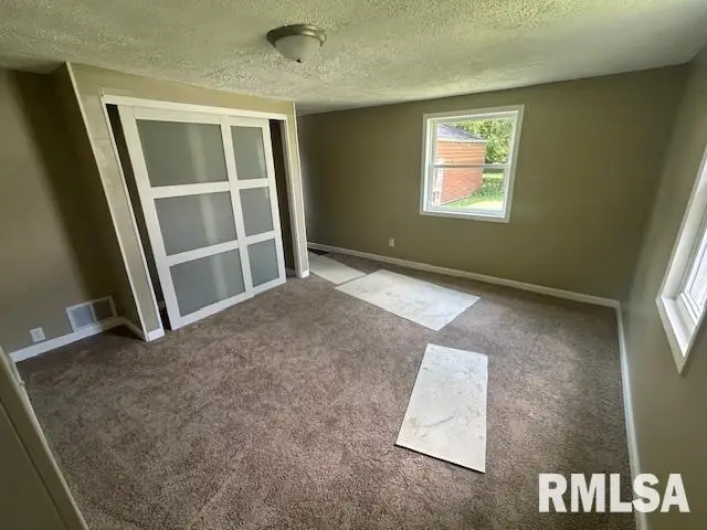 533 E Mill Street, Rochester, IL 62563 - #2