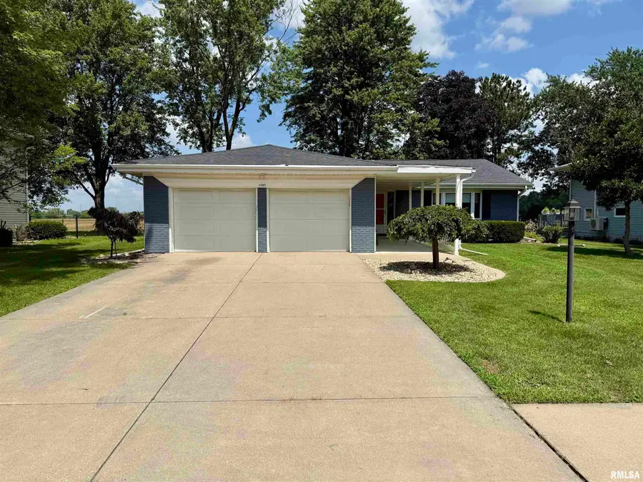 1949 W Losey Street, Galesburg, IL 61401 - #2