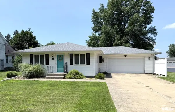 615 N Depot Street, Altona, IL 61414
