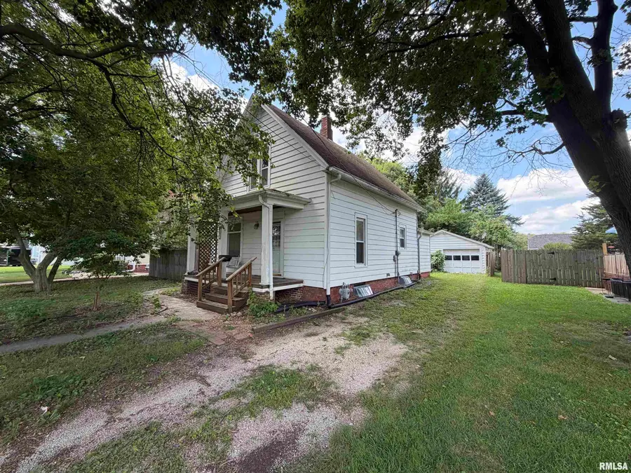 696 Arnold Street, Galesburg, IL 61401 - #2