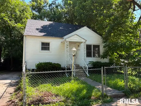 2216 E Lawrence Avenue, Springfield, IL 62703