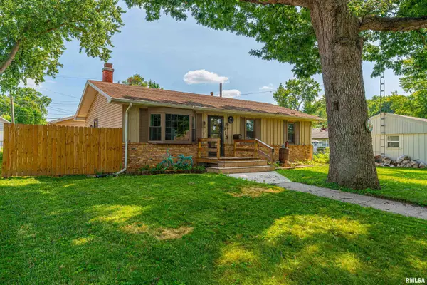 317 4th Street, Lincoln, IL 62656