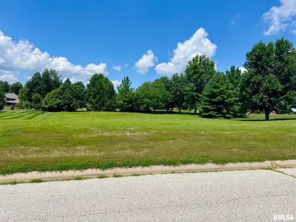 3600 High Pointe Drive, Quincy, IL 62305