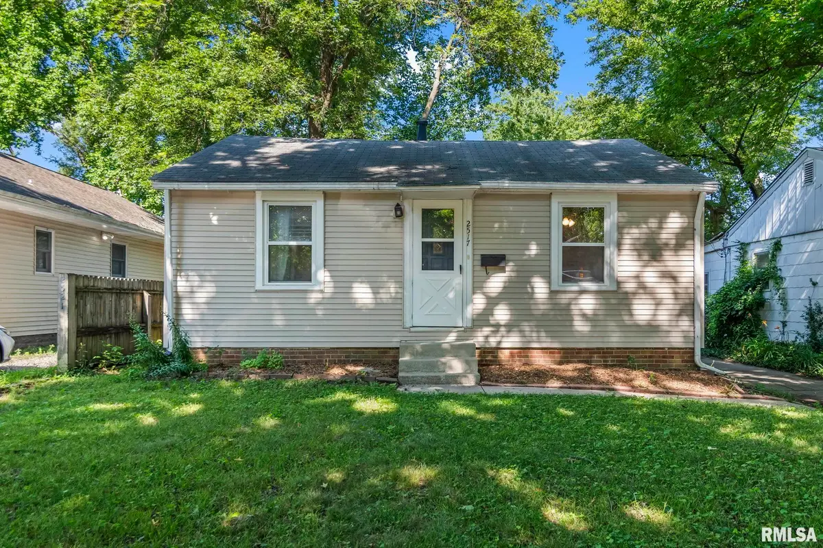 2517 Holmes Avenue, Springfield, IL 62704 - #1