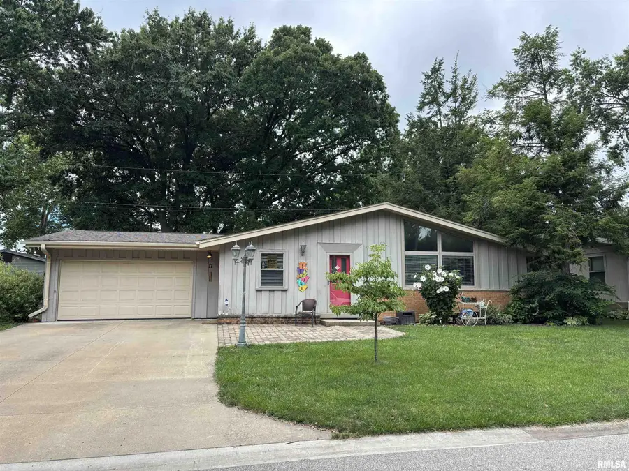 17 Lambert Lane, Springfield, IL 62704 - #2