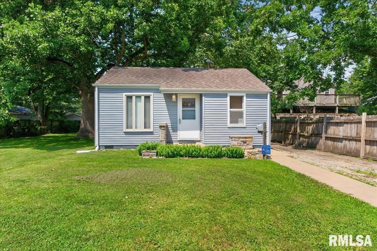 2827 S Walnut Street, Springfield, IL 62704 - #1