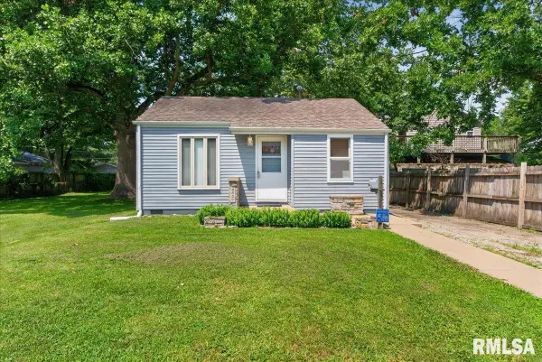 2827 S Walnut Street, Springfield, IL 62704