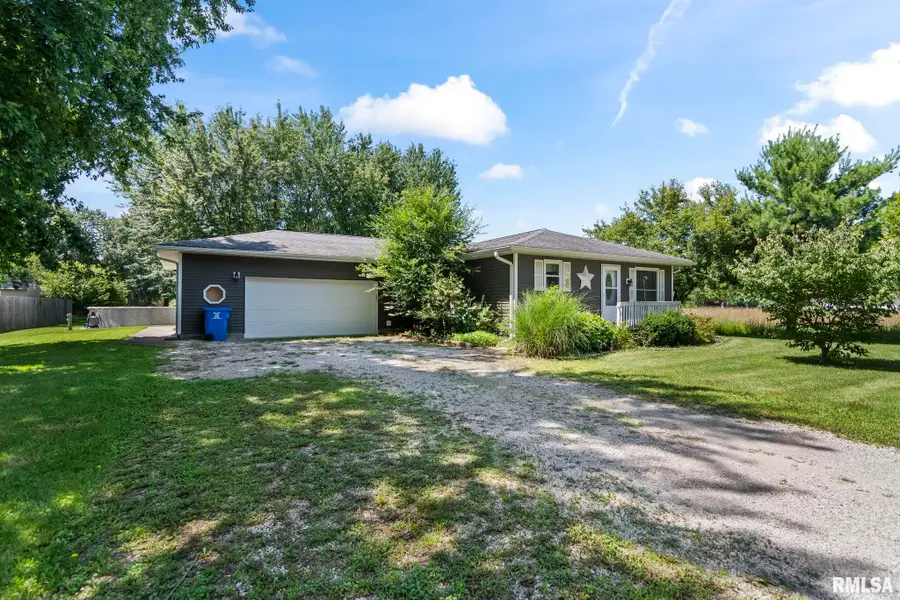 23585 Clemens Road, Athens, IL 62613 - #2