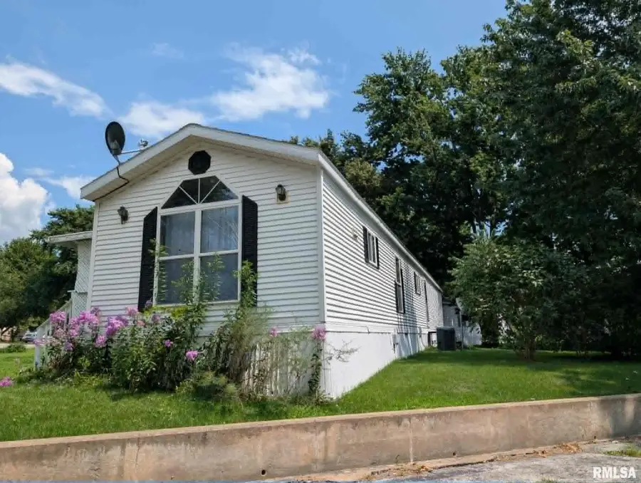 1500 Dewees Avenue, Quincy, IL 62305 - #2