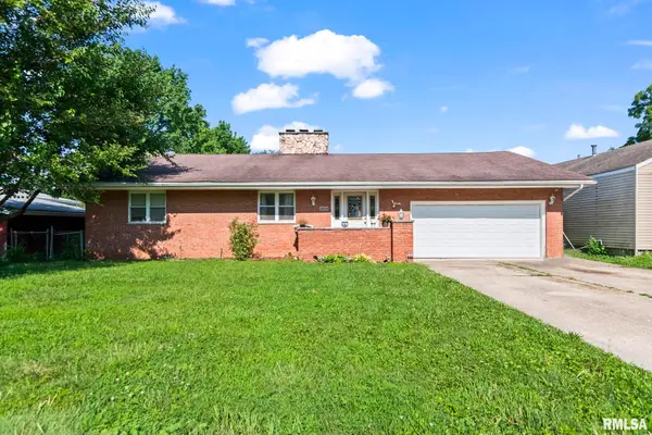2824 S Lowell Avenue, Springfield, IL 62704