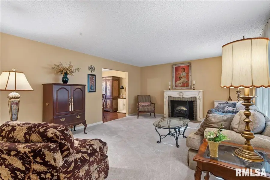 2922 Victoria Drive, Springfield, IL 62704 - #2
