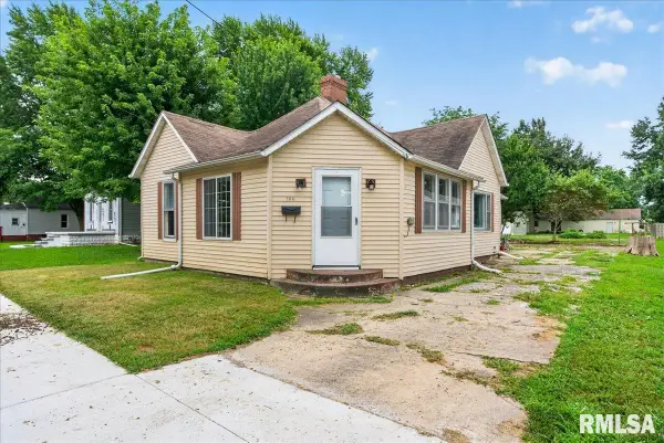 134 Stoddard Street, Virden, IL 62690