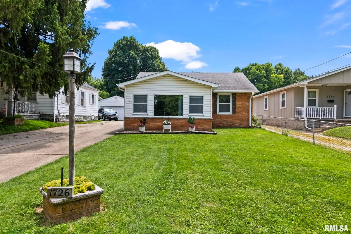 1726 E Stanford Street, Springfield, IL 62703 - #1