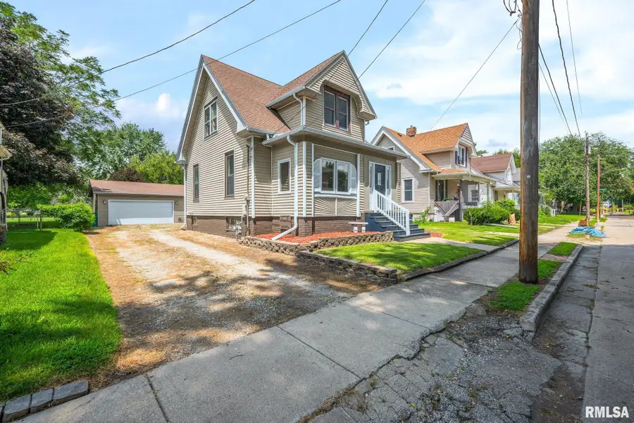 798 Pine Street, Galesburg, IL 61401 - #2