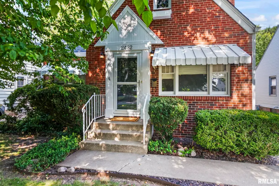 2432 S State Street, Springfield, IL 62704-0000 - #2