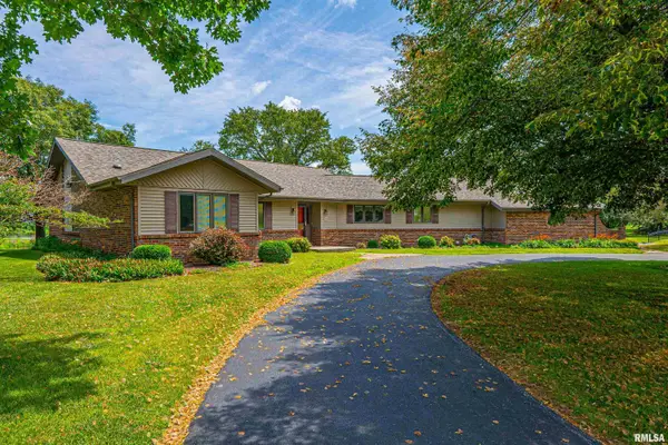 25 Lakewind Drive, Mt Pulaski, IL 62548