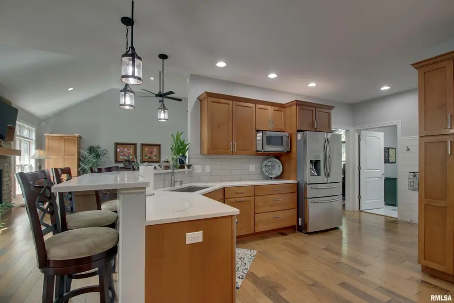 2730 Parkwood Drive, Quincy, IL 62305 - #3