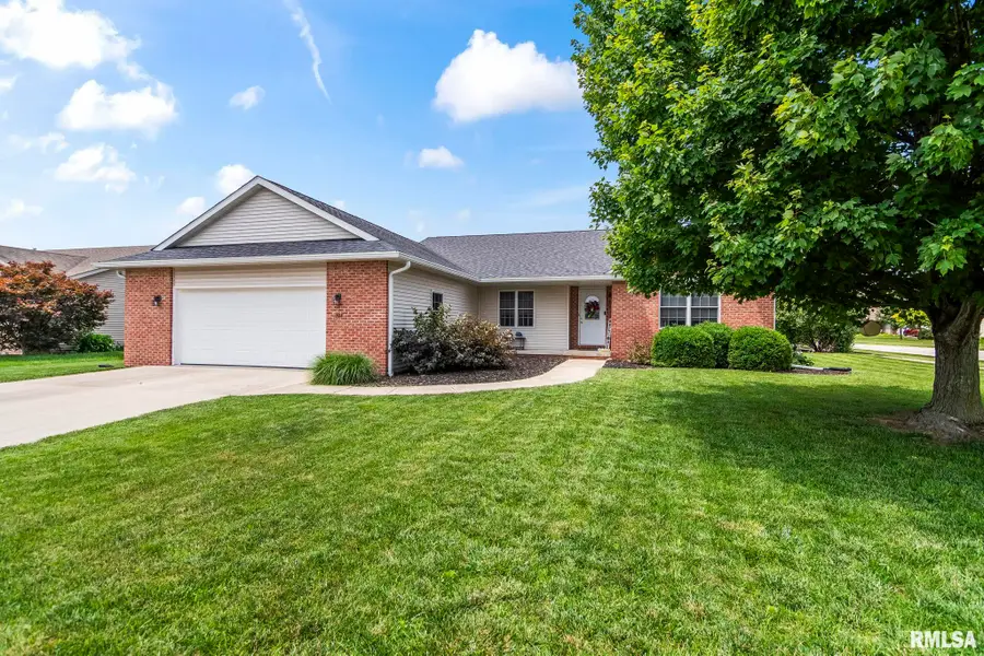 525 Pleasant Court, Chatham, IL 62629 - #2