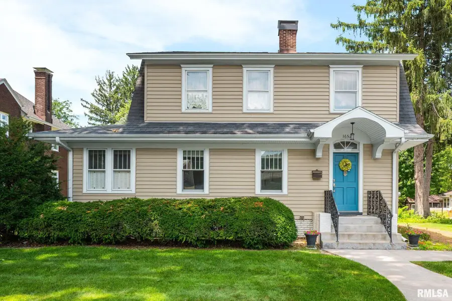 1652 N Cherry Street, Galesburg, IL 61401 - #2