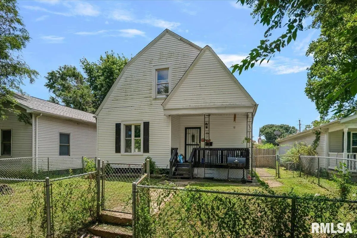 1212 E Jackson Street, Springfield, IL 62703 - #1