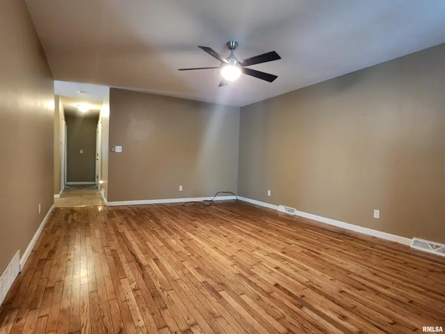 1225 Wickford Drive, Springfield, IL 62704 - #2