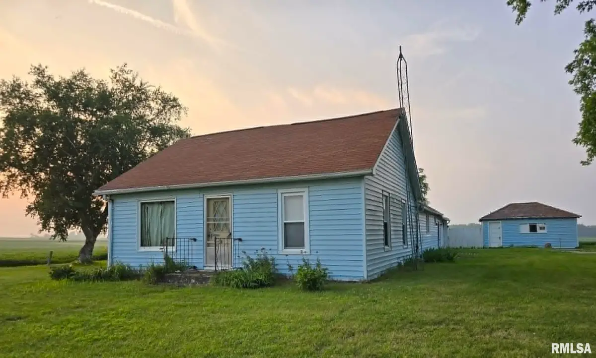 39602 E County Road 900 N Road, Mason City, IL 61723-9369 - #1