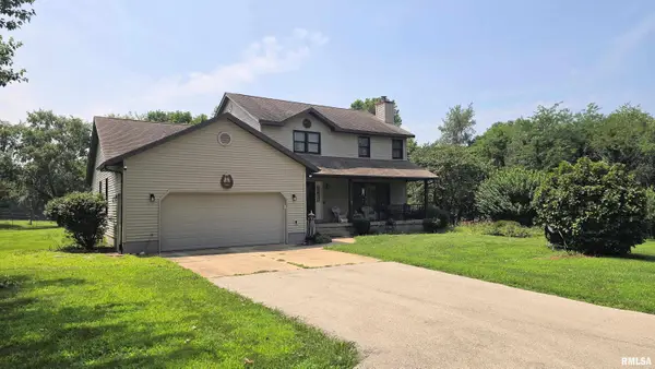 10790 Salisbury Road, Pleasant Plains, IL 62677-4044