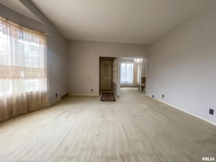 1850 Laurel Street, Hamilton, IL 62341 - #3