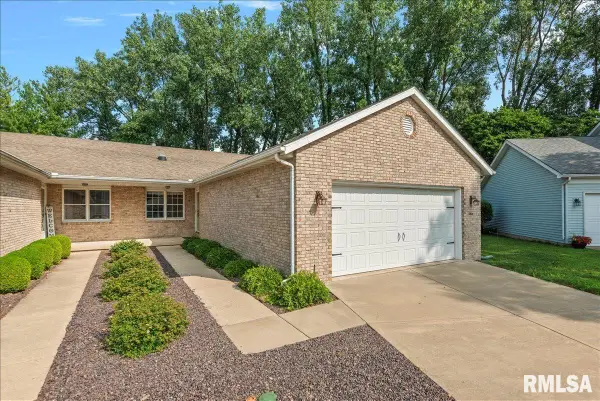 5201 Deerwood Lake, Springfield, IL 62703