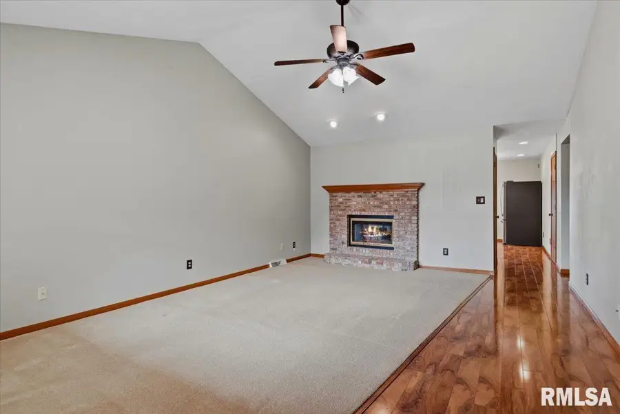 5201 Deerwood Lake, Springfield, IL 62703 - #3