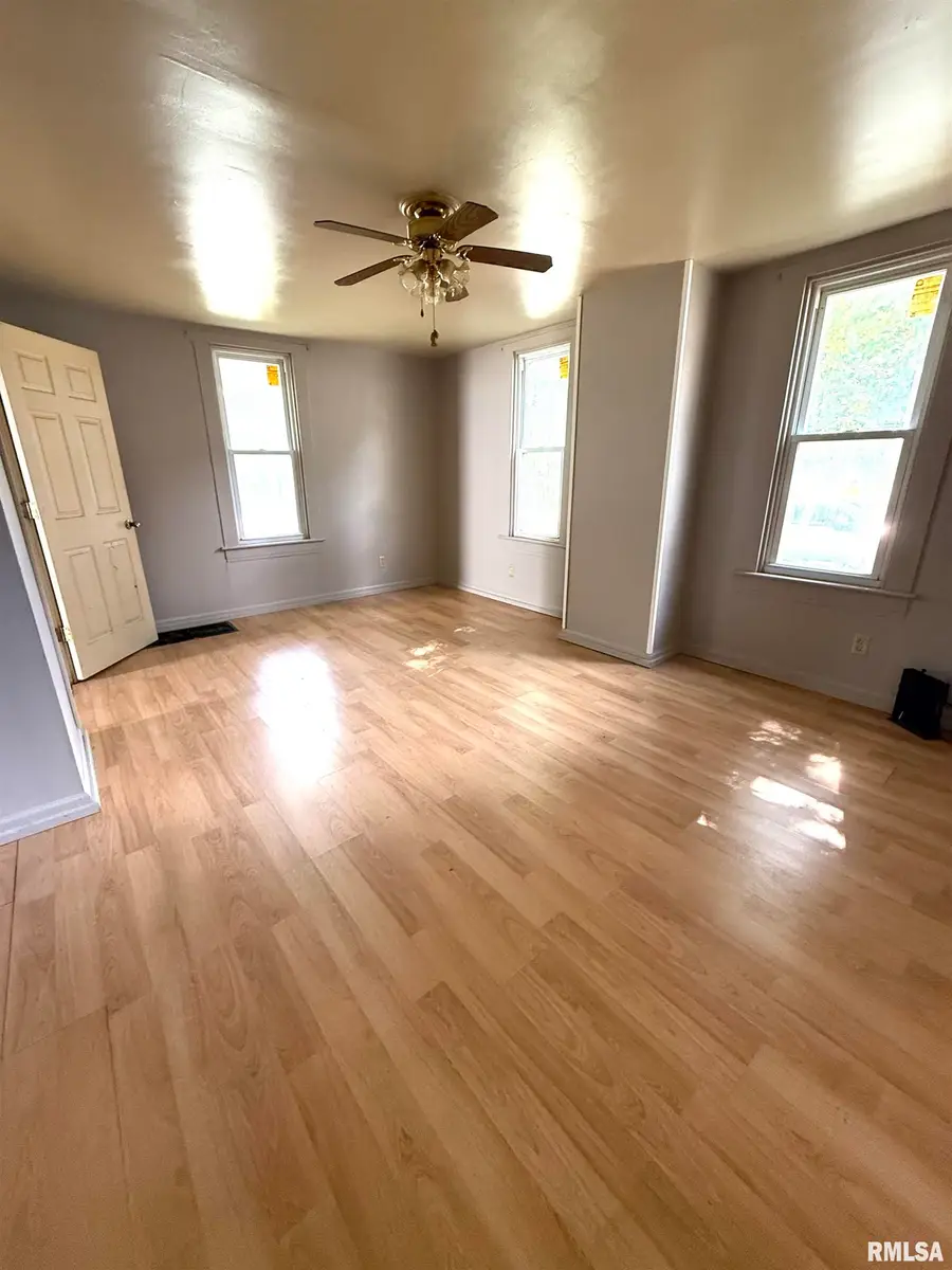 112 Smith Street, Ursa, IL 62376 - #3