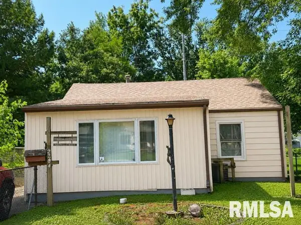 2204 E Adams Street, Springfield, IL 62703