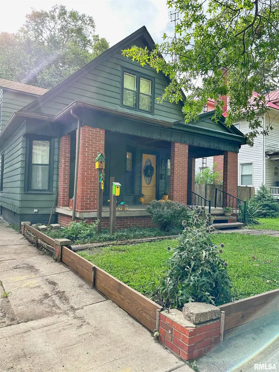 323 S Glenwood Avenue, Springfield, IL 62704 - #2